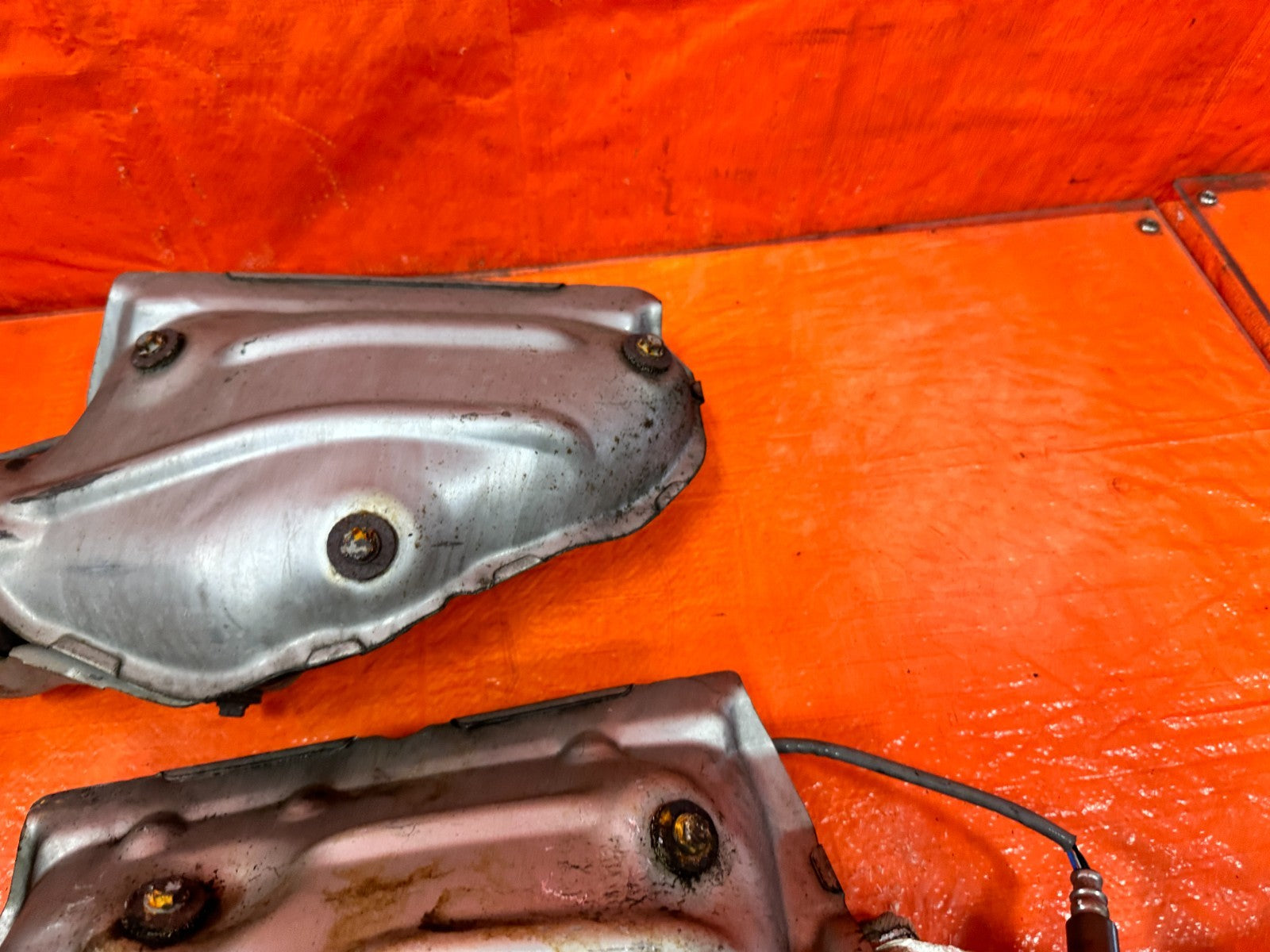 08 15 INFINITI G37 COUPE & CONVERTIBLE   VQ37 EXHAUST MANIFOLDS   OEM 3115