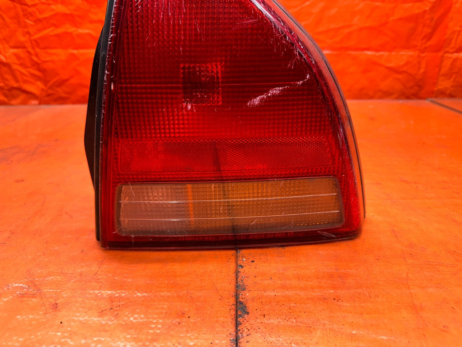92 96 HONDA PRELUDE RIGHT PASSENGER TAIL LIGHT LAMP OEM #3326