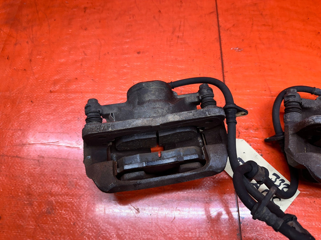 92 96 HONDA PRELUDE FRONT BRAKE CALIPERS PAIR LEFT RIGHT OEM #33213