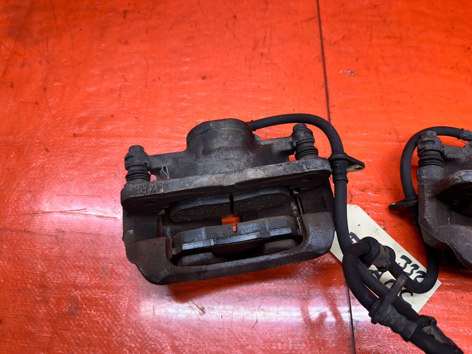 92 96 HONDA PRELUDE FRONT BRAKE CALIPERS PAIR LEFT RIGHT OEM #33213
