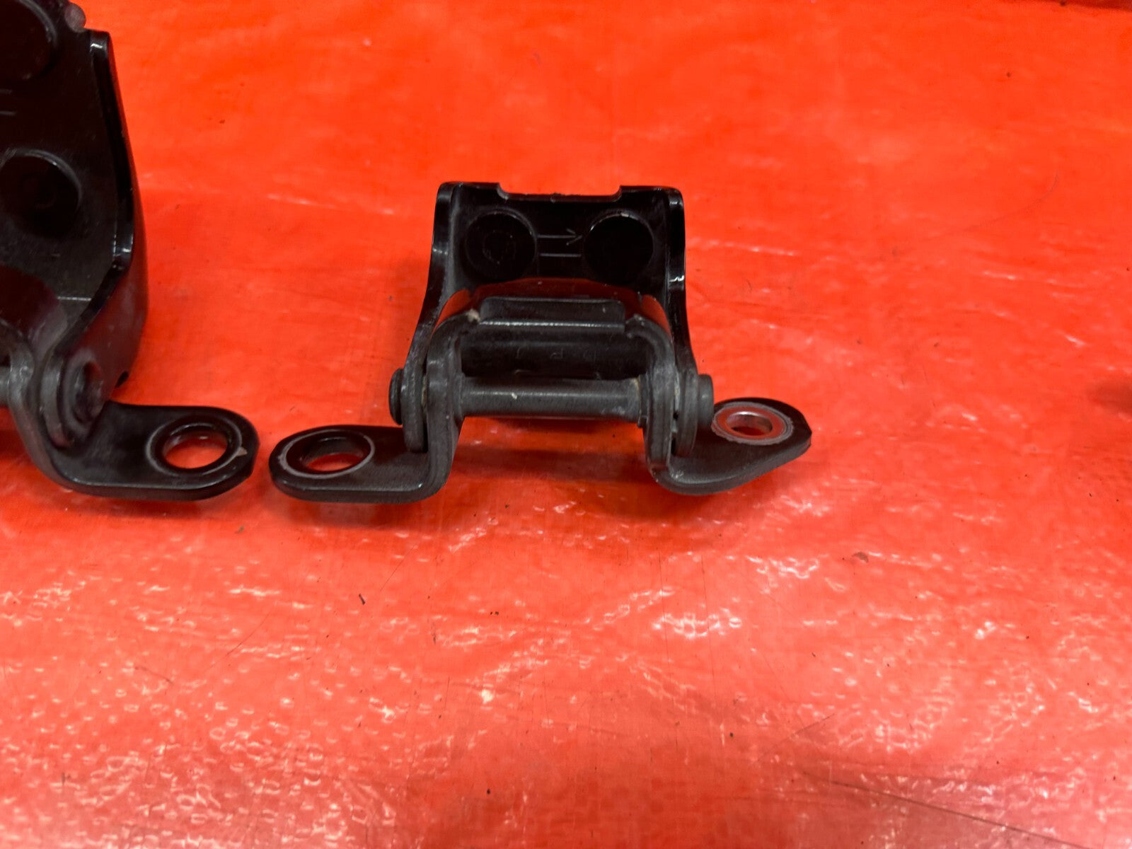 04 08 ACURA TSX   DRIVER LEFT REAR   DOOR HINGE SET UPPER LOWER   OEM #2054