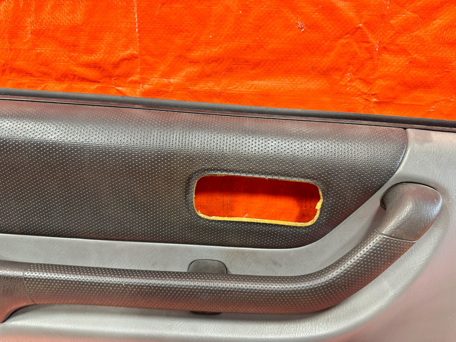 97 98 HONDA CR V CRV DRIVER LEFT FRONT DOOR PANEL CARD INSERT LINING OEM 30111