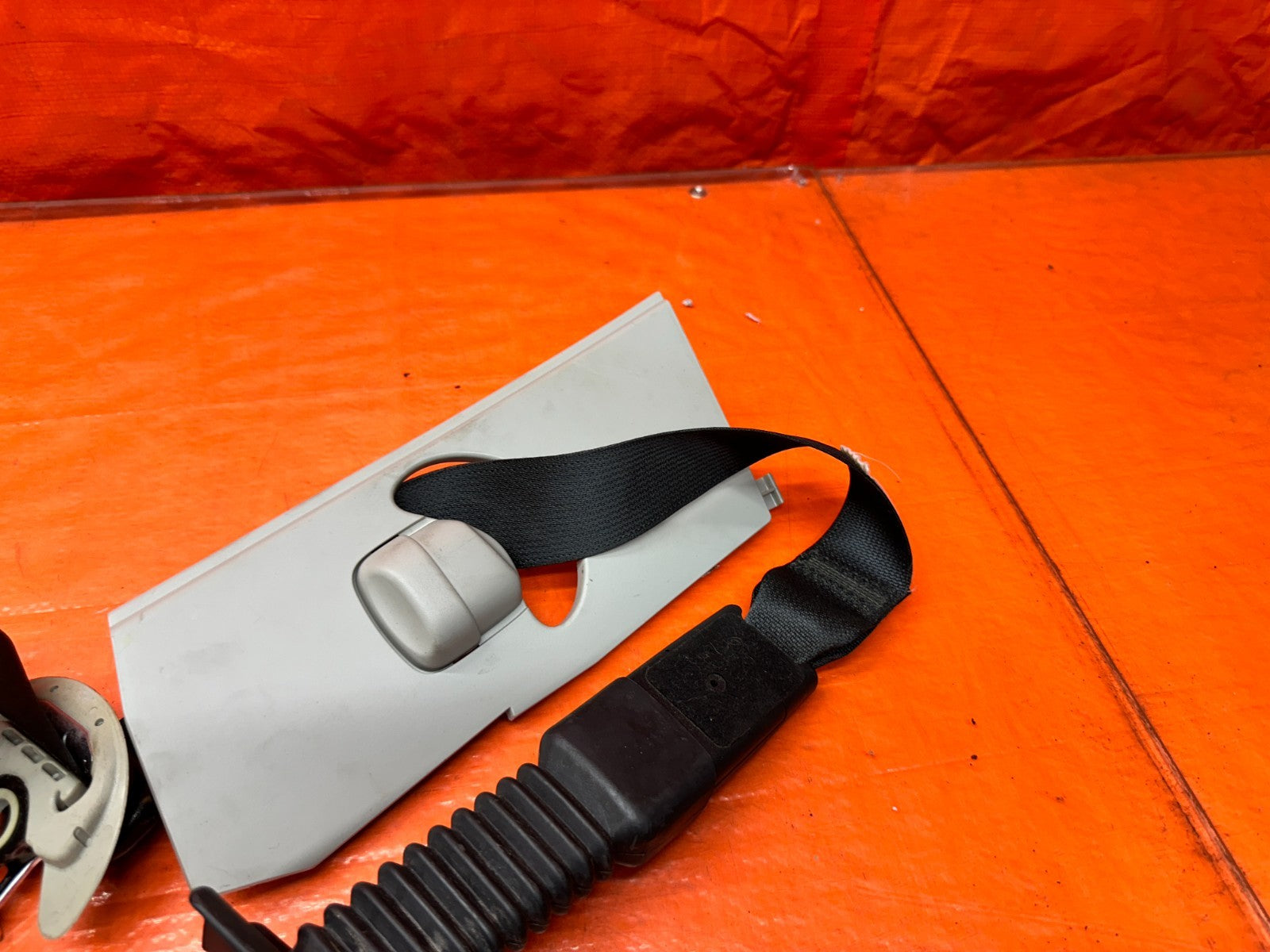 14-24 INFINITI Q50 4D 3.7L 3.0T LEFT FRONT DRIVER SEAT BELT RETRACTOR OEM #Q507