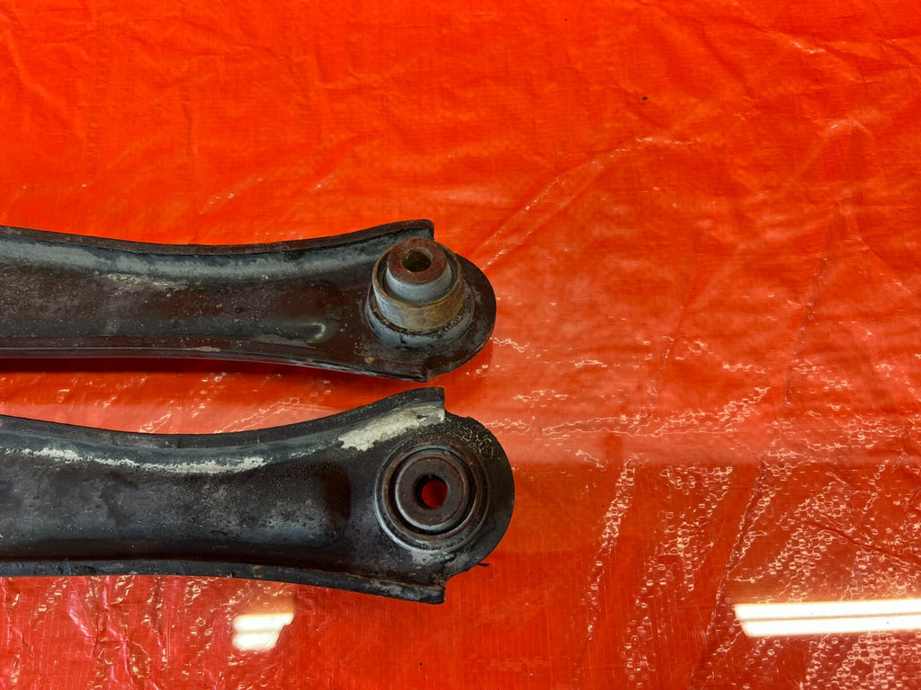 96 00 HONDA CIVIC   REAR LOWER CONTROL ARM SET   LEFT & RIGHT LOWER ARMS OEM #977