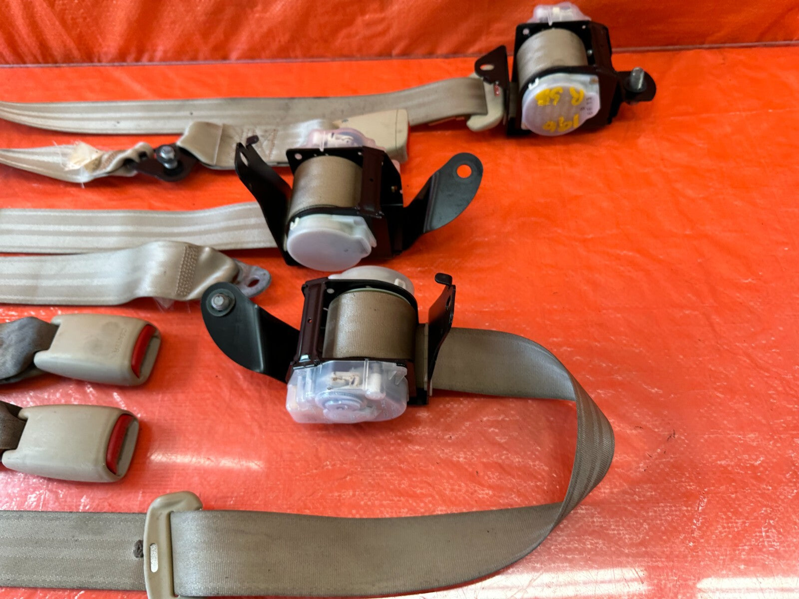 04 08 ACURA TSX   REAR SEAT BELT SET   LEFT & RIGHT SEAT BELTS   TAN   OEM #1967