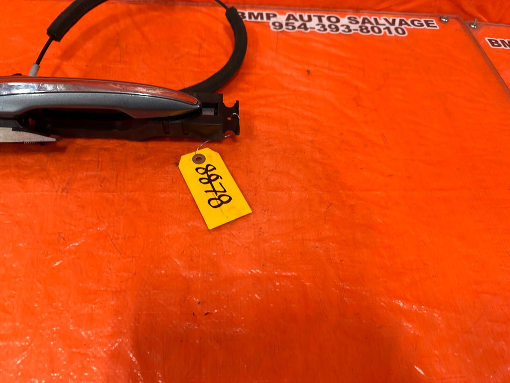 14 20 INFINITI Q50 DRIVER LEFT REAR EXTERIOR DOOR HANDLE W/ CAP & BASE OEM 87884
