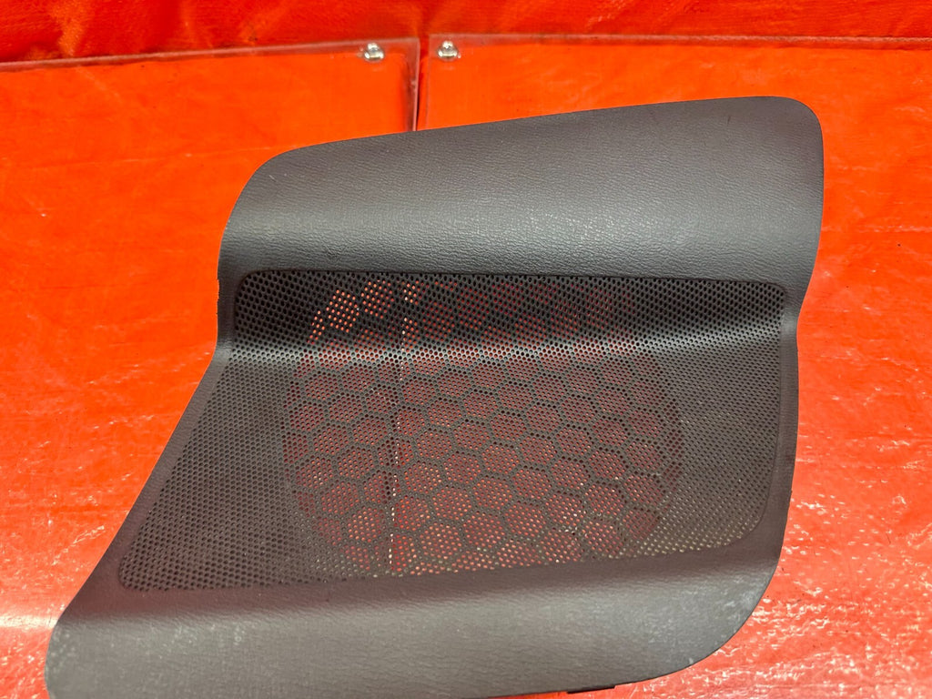 02 05 HONDA CIVIC SI EP3 HATCHBACK REAR SPEAKER COVER TRIM   RIGHT SIDE OEM #1866