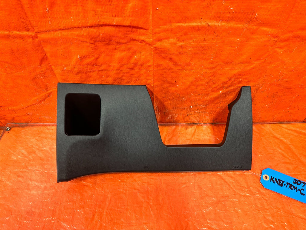 06 11 HONDA CIVIC   KNEE TRIM UNDER STEERING COLUMN LOWER COVER   OEM #3071