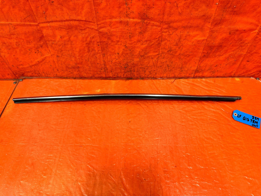 08 15 INFINITI G37 COUPE &   DRIVER LEFT EXTERIOR WINDOW GLASS TRIM OEM 3290