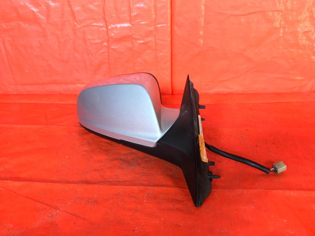 OEM 2010 10 CHEVROLET MALIBU PASSENGER RIGHT SIDE VIEW MIRROR SILVER 208936630