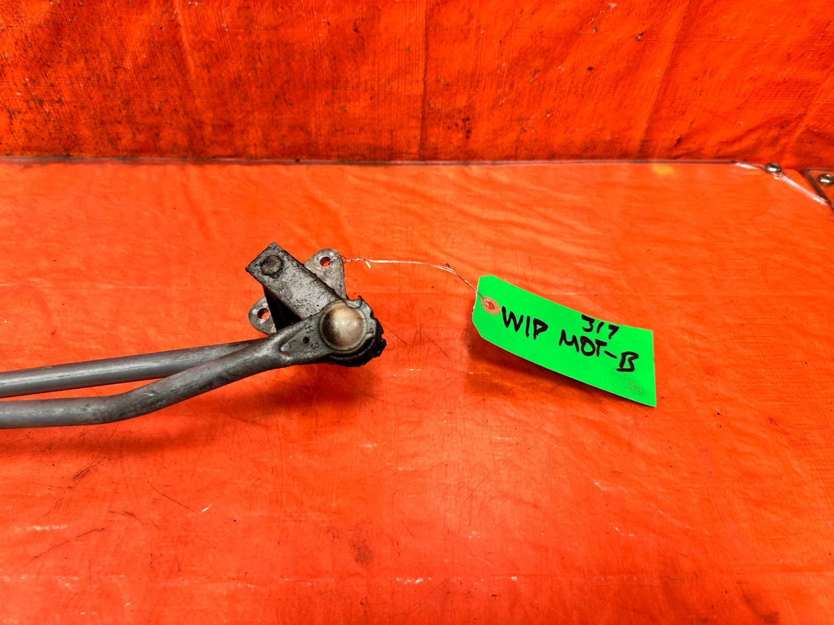90-91 HONDA CIVIC HATCHBACK - WINDSHIELD WIPER MOTOR W/ LINKAGE - OEM 3171