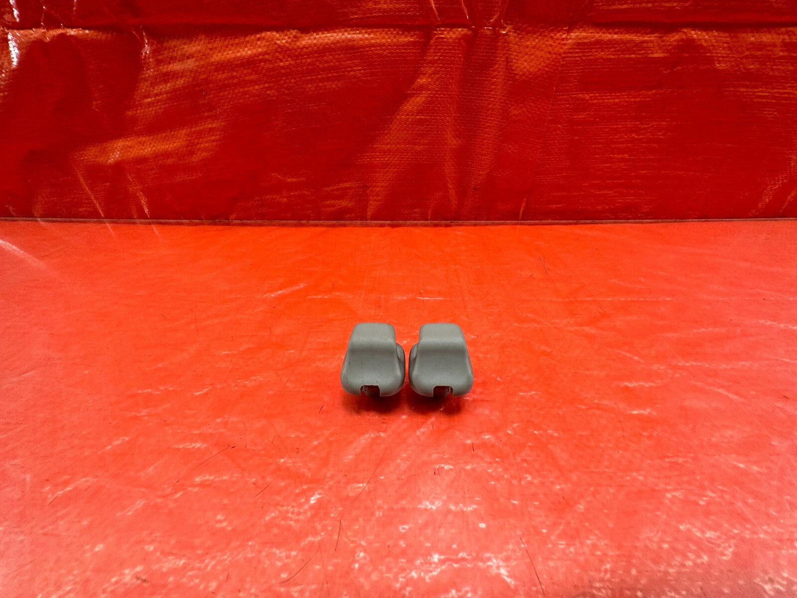 06 11 HONDA CIVIC   SUN VISOR MOUNITNG PLASTIC CLIPS LEFT RIGHT OEM FACTORY #2043