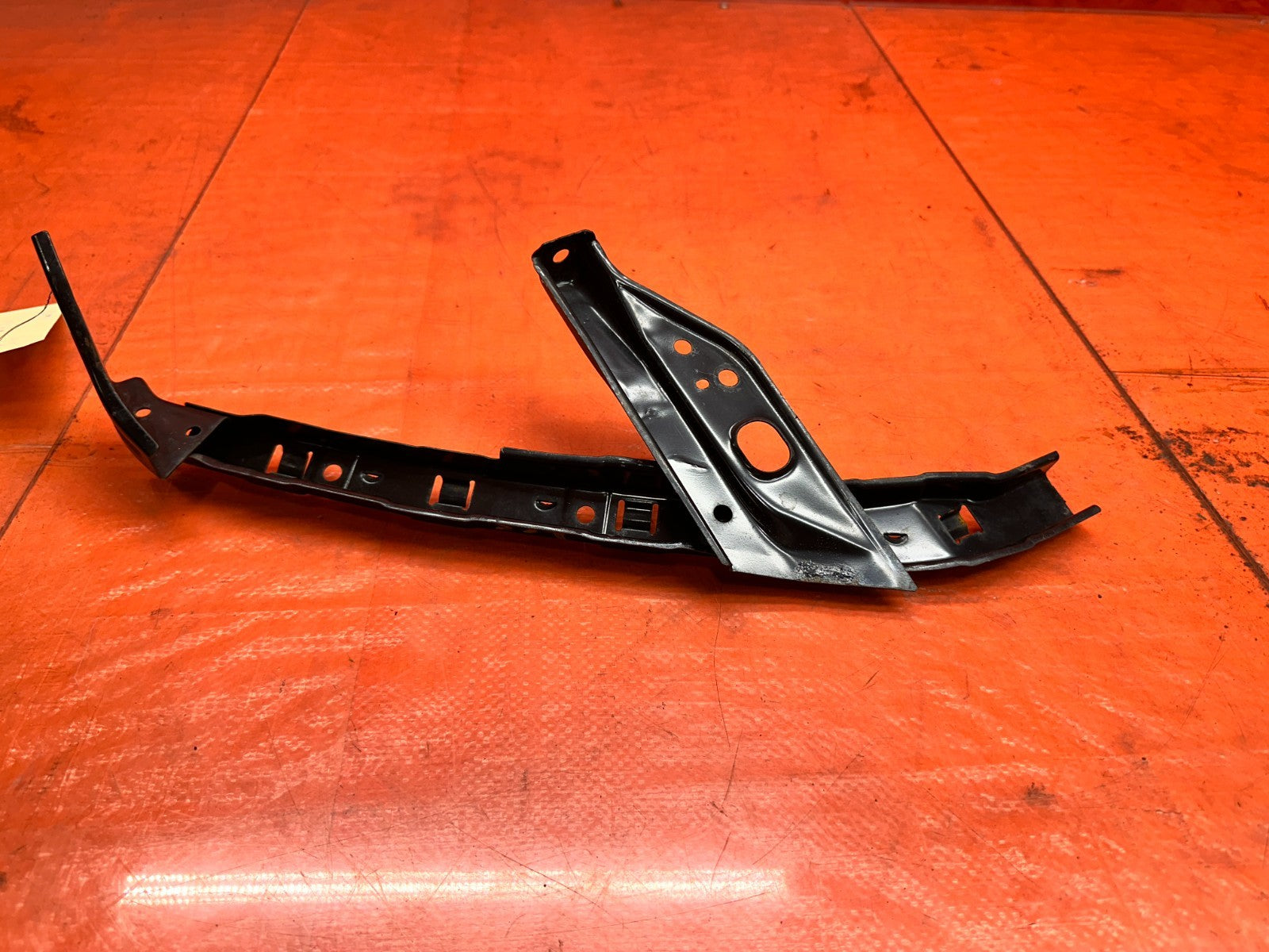 13 15 HONDA CIVIC SI 4D 2.4L LEFT DRIVER FRONT HEADLIGHT MOUNTING BRACKET OEM #37