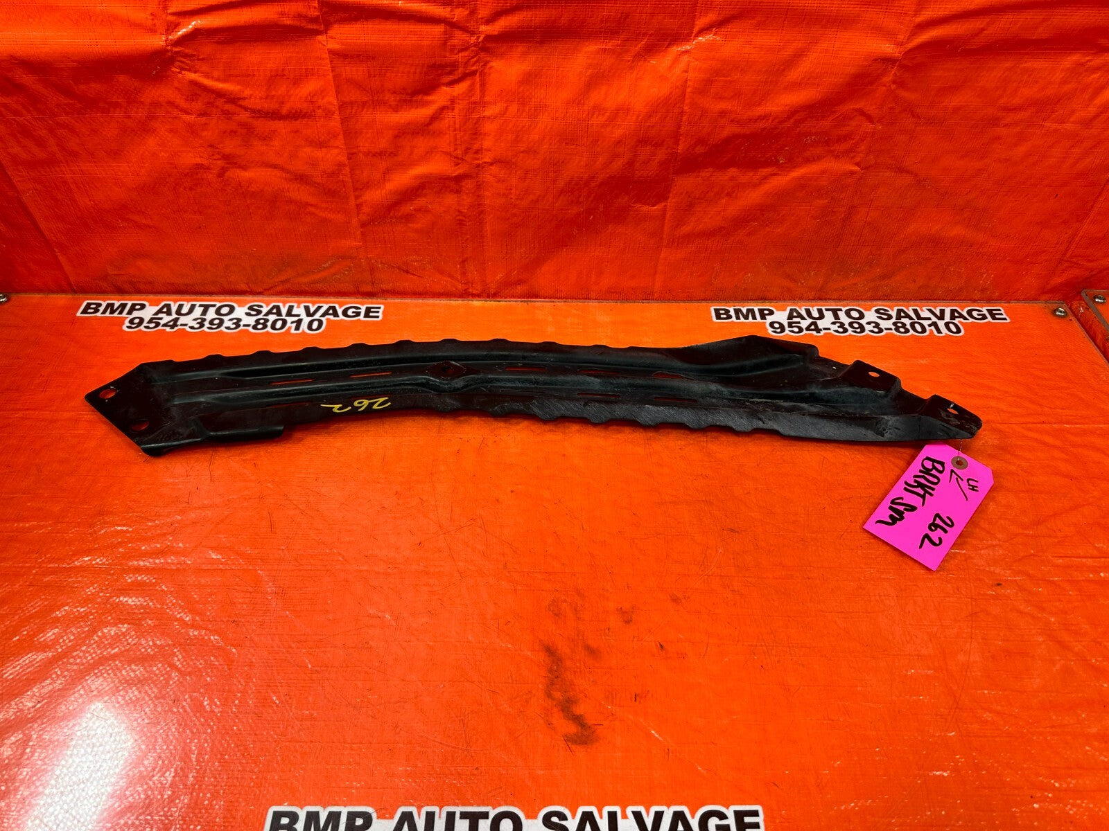 2004 04 NISSAN 350Z   DRIVER LEFT FRONT SUBFRAME BRACKET BRACE   OEM #2628