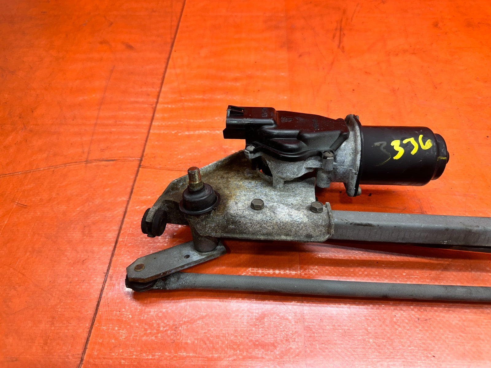 97 01 HONDA PRELUDE 2.2L FRONT WINDSHIELD WIPER MOTOR LINKAGE TRANSMISSION #3366