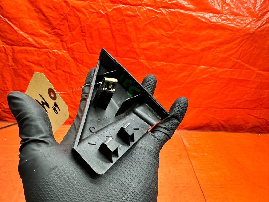 1994 2001 ACURA INTEGRA LEFT DRIVER DOOR MIRROR INNER CORNER TRIM LH OEM #3317