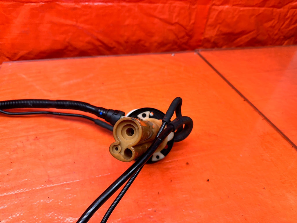 98 01 ACURA INTEGRA OVER VENT SHUT VALVE W/ ALL LINES AND HARNESS OEM 3318