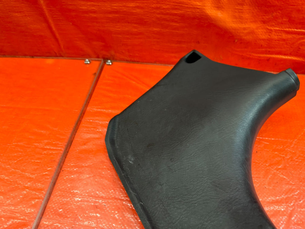 02 03 HONDA CIVIC SI EP3 HATCHBACK   KICK PANEL   PASSENGER RIGHT SIDE   OEM 2165