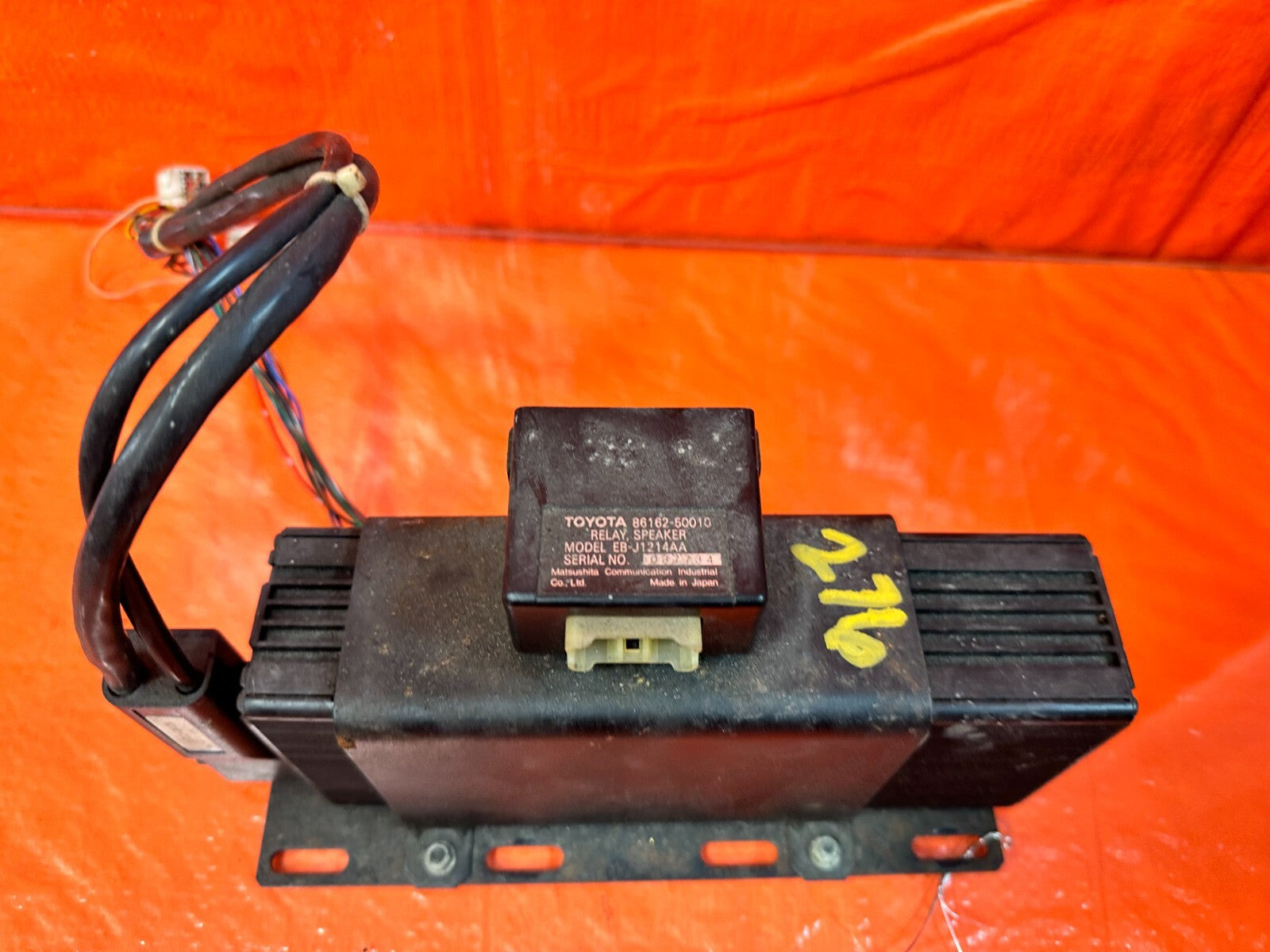 1992 92 LEXUS SC300   SPEAKER RELAY & NOISE REDUCTION FILTER   OEM FACTORY #2767