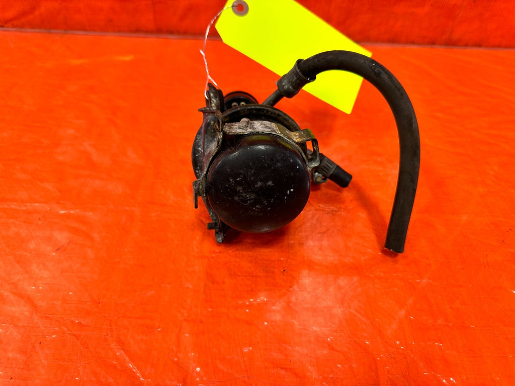 88 91 HONDA CRX   FUEL FILTER MOUNTING BRACKET W/ FILTER   OEM FACTORY #2775