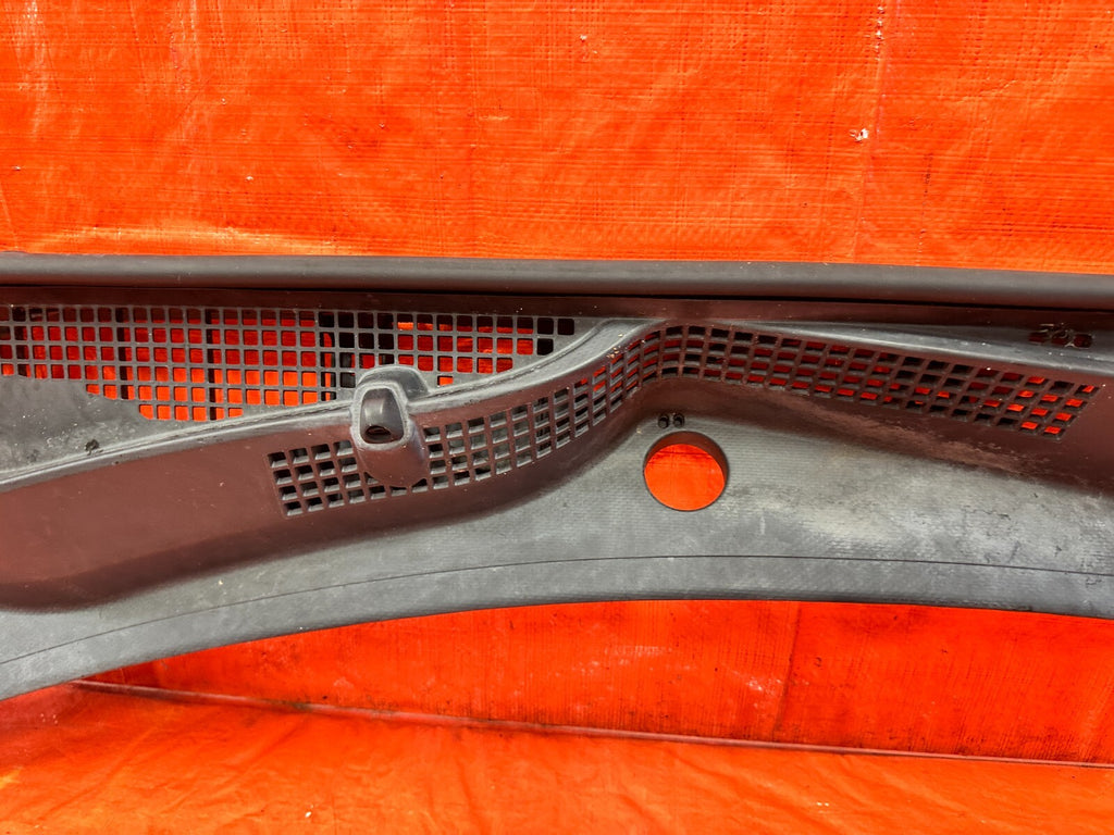 13 16 SCION FRS 17 20 86 13 20 BRZ   WINDSHIELD WIPER COWL TRIM PLASTIC OEM 2934