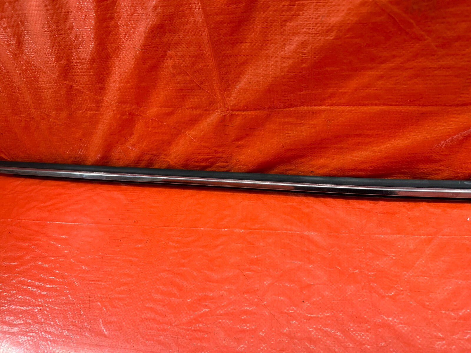 08 15 INFINITI G37 Q60 COUPE EXTERIOR DOOR WINDOW GLASS TRIM RIGHT SIDE OEM #2323