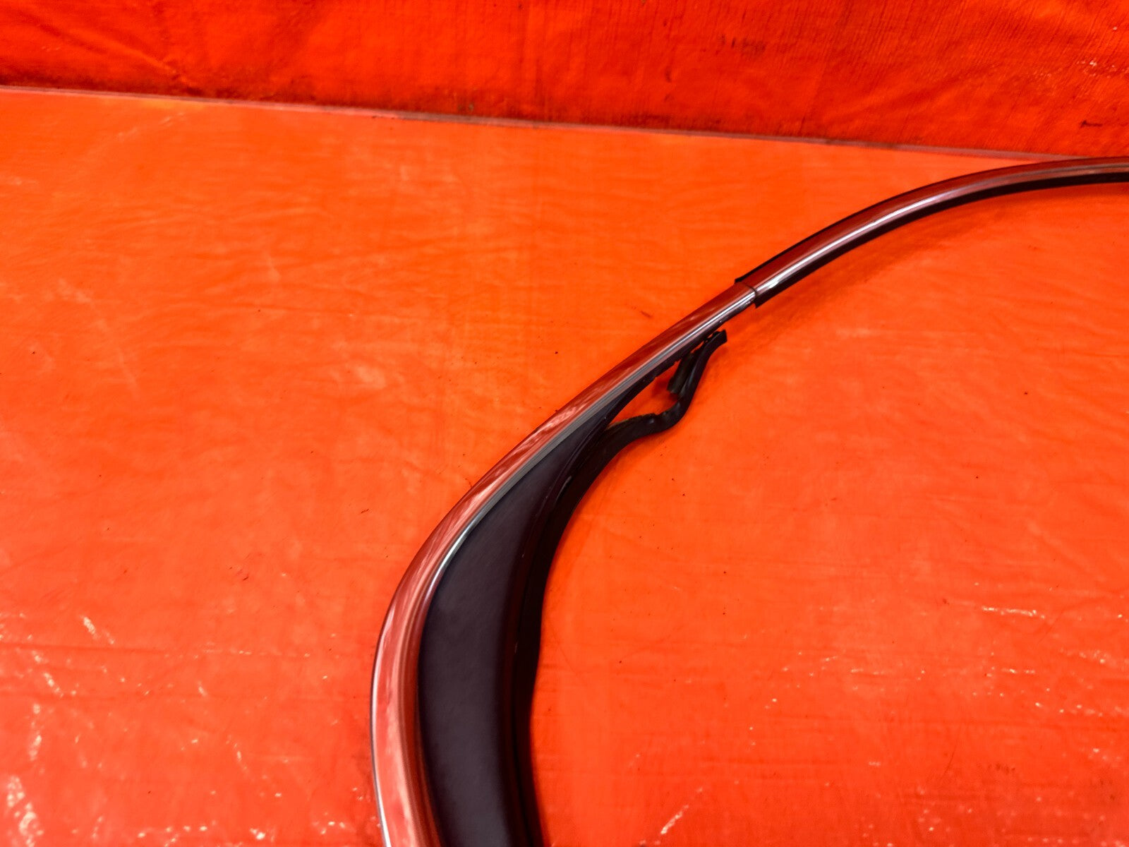 96 00 HONDA CIVIC SEDAN 4D   PASSENGER RIGHT CHROME UPPER WINDOW GLASS TRIM OEM15
