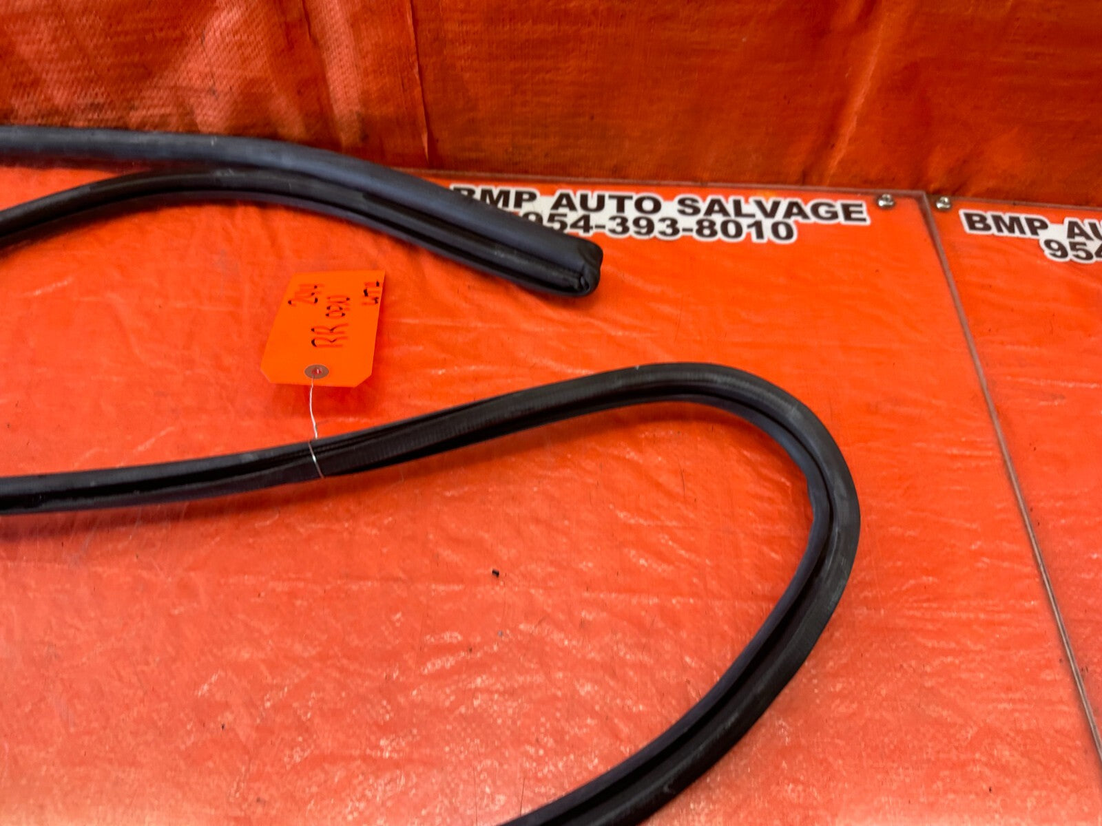 07 09 LEXUS ES350   CHASSIS TO DOOR OPEN TRIM GASKET RIGHT  REAR   OEM #2445