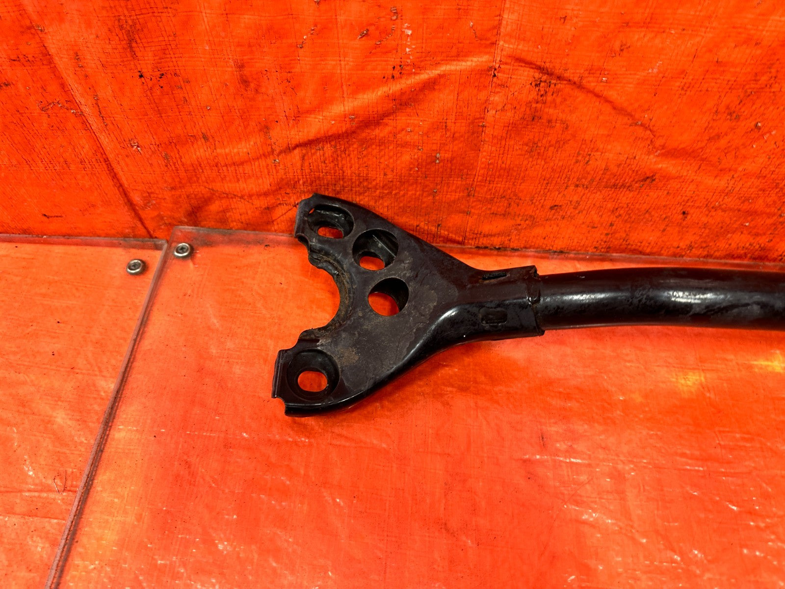 09 14 ACURA TSX 2.4L   FRONT STRUT SHOCK TOWER REINFORCEMENT BAR   OEM #3215