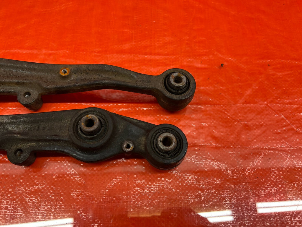 94 01 INTEGRA   GS GS R LS REAR LOWER CONTROL ARM SET   LEFT RIGHT ARMS OEM #1028