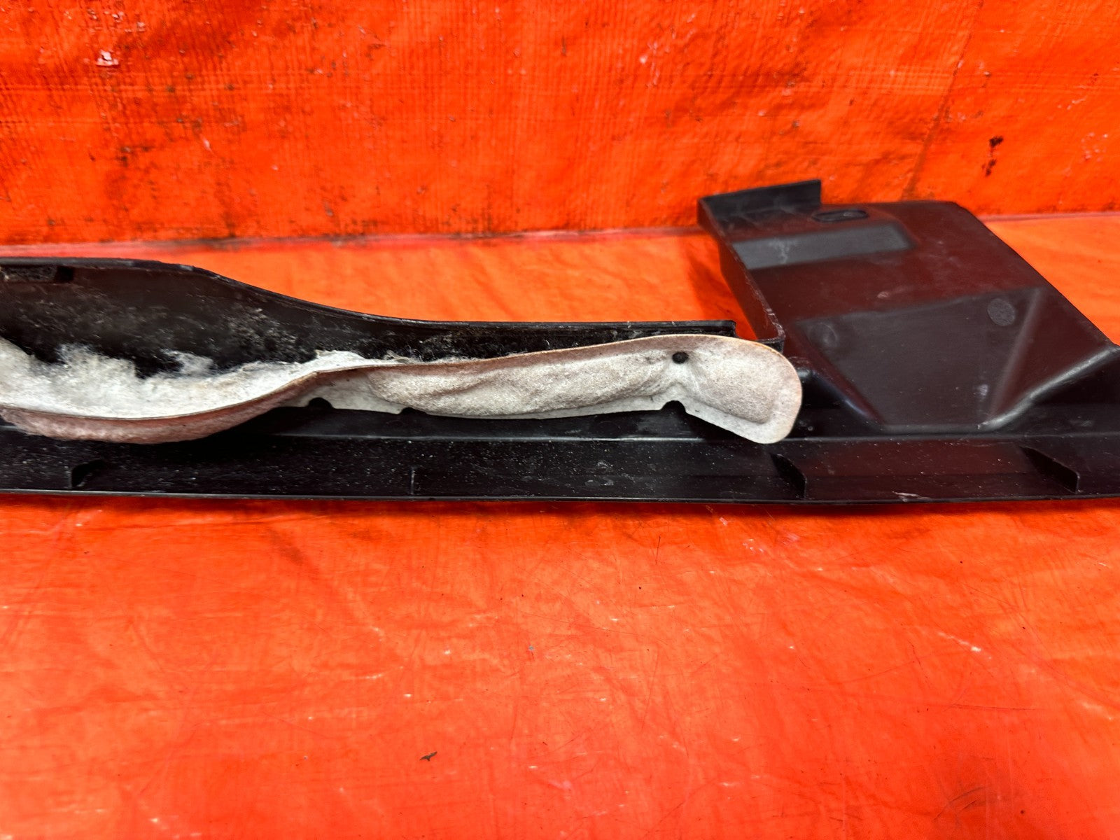 09 14 ACURA TSX   PASSENGER RIGHT UPPER FENDER ENGINE BAY TRIM PLATIC   OEM #3057
