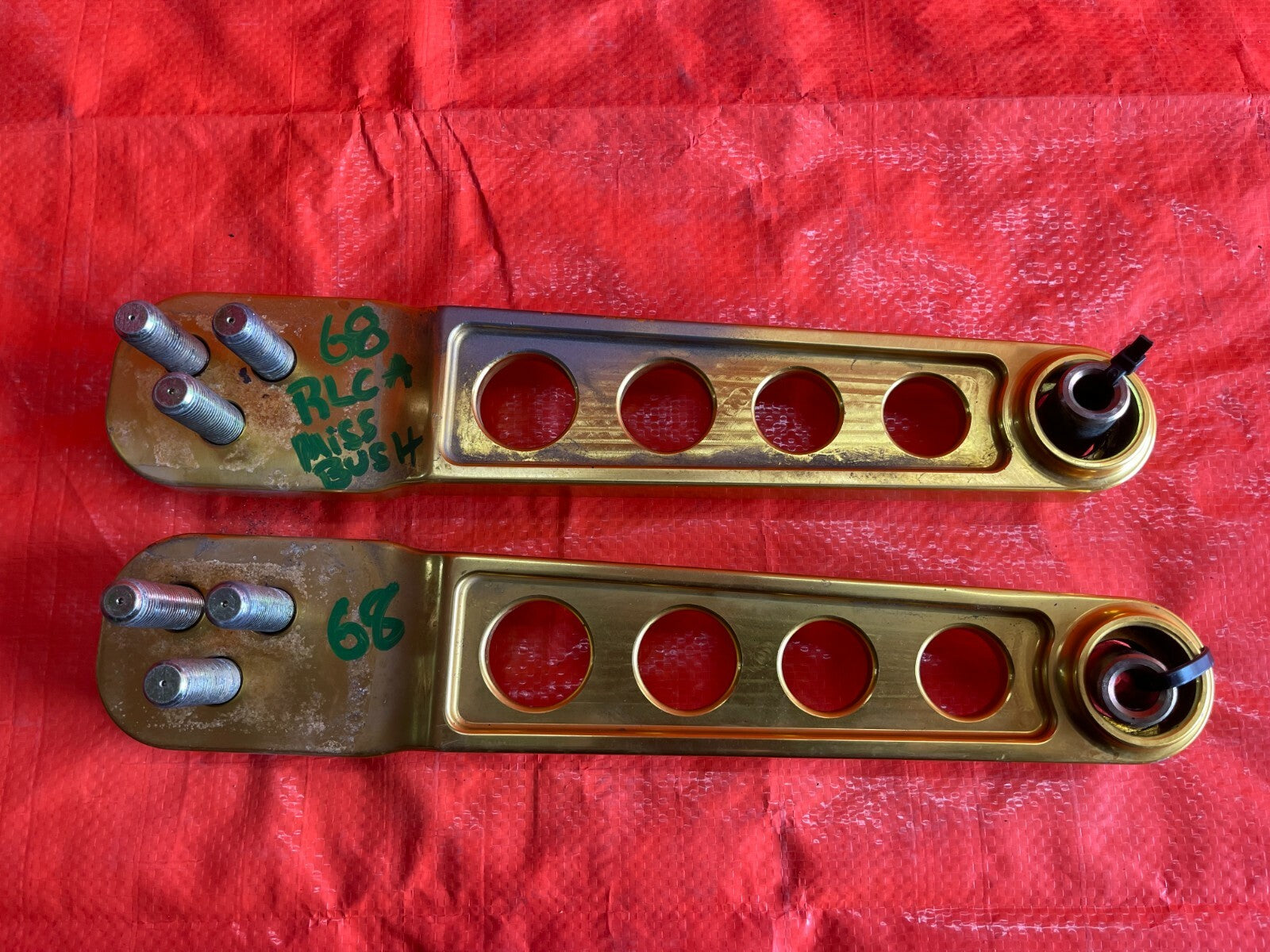 02 05 HONDA CIVIC SI EP3   SKUNK2   REAR LOWER CONTROL ARMS #68   NEEDS BUSHINGS10