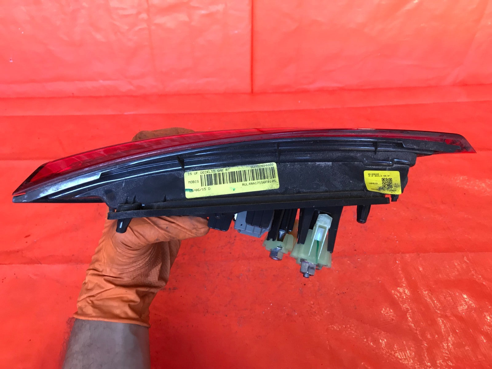 OEM 2015 2016 2017 CHRYSLER 200 PASSENGER RIGHT INNER TRUNK TAIL LIGHT LAMP4