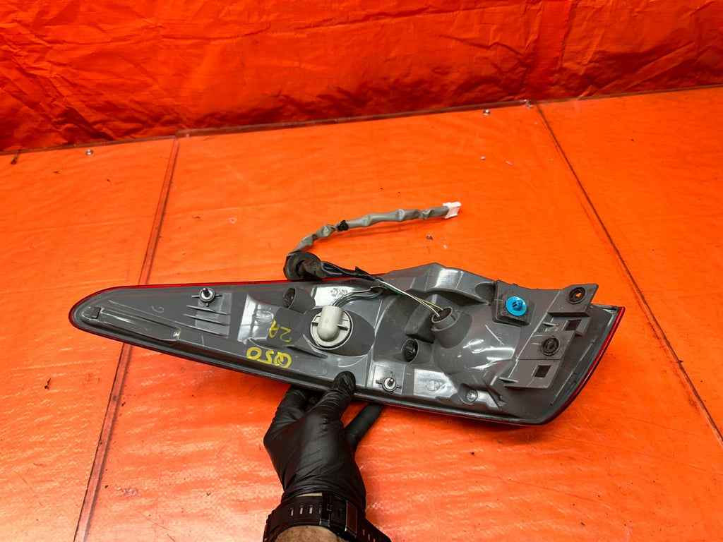 14-17 INFINITI Q50 4D 3.7L 3.0T LEFT OUTER QUARTER MOUNTED TAIL LIGHT OEM #Q5010