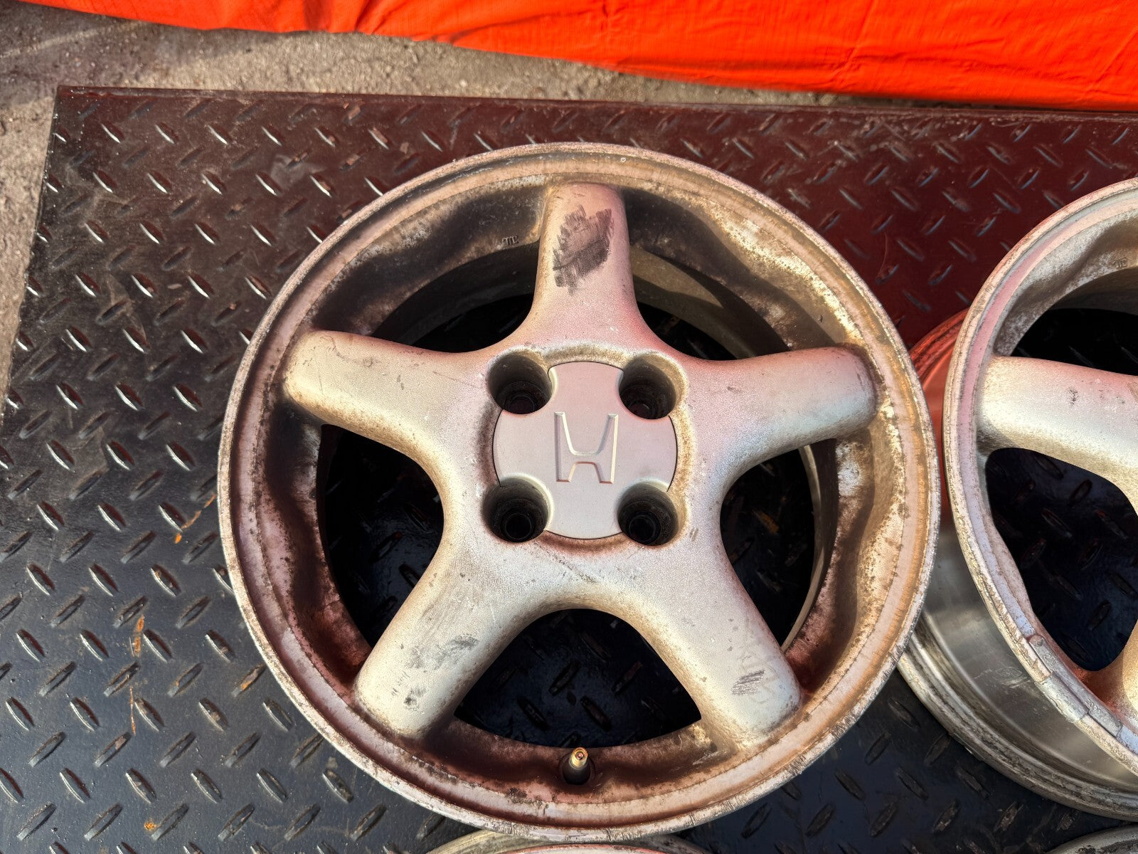 93 97 HONDA DEL SOL S SI   5 SPOKE   VTEC MODEL 14 INCH WHEELS AND TIRES   #2957