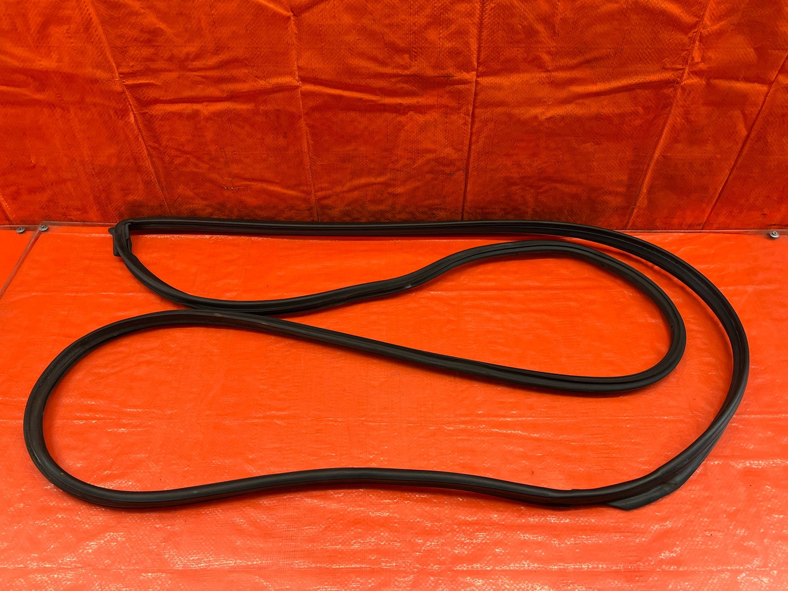 02 05 HONDA CIVIC SI EP3 HATCH LEFT DOOR WEATHER STRIP TRIM SEAL GASKET OEM 2160