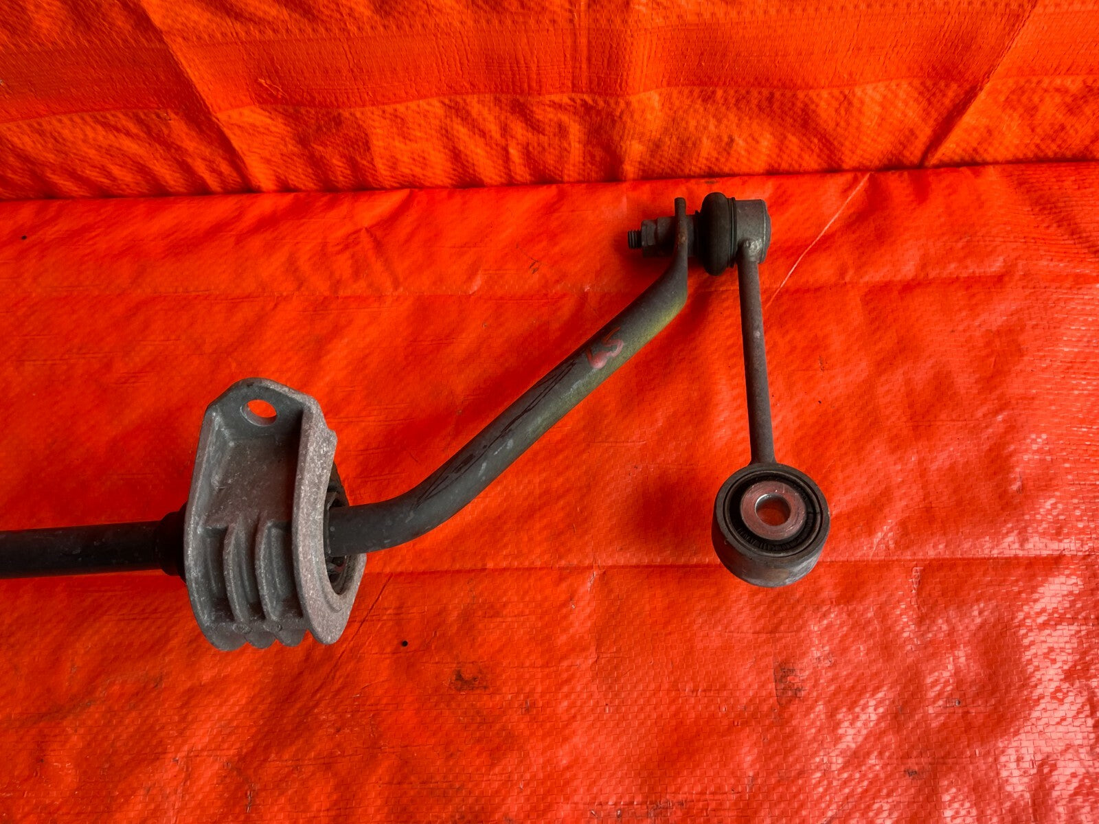 11 16 PORSCHE   PANAMERA 4 MODEL   AWD   DRIVER LEFT REAR CONTROL ARM SET OEM 6511