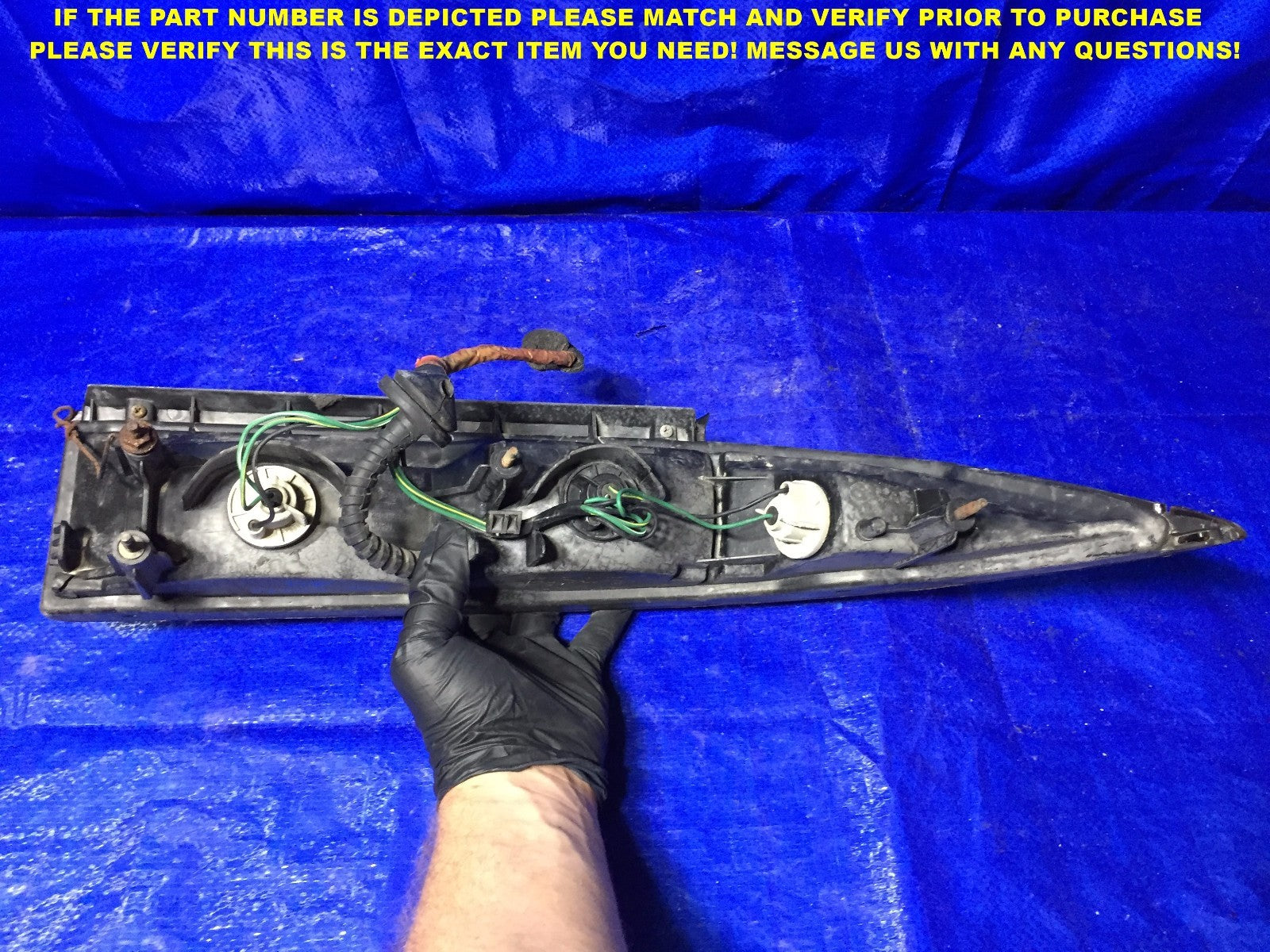 OEM 1993 1994 INFINITI J30 DRIVER LEFT TAIL LIGHT HAS DAMAGE LOOK AT PICTURES10