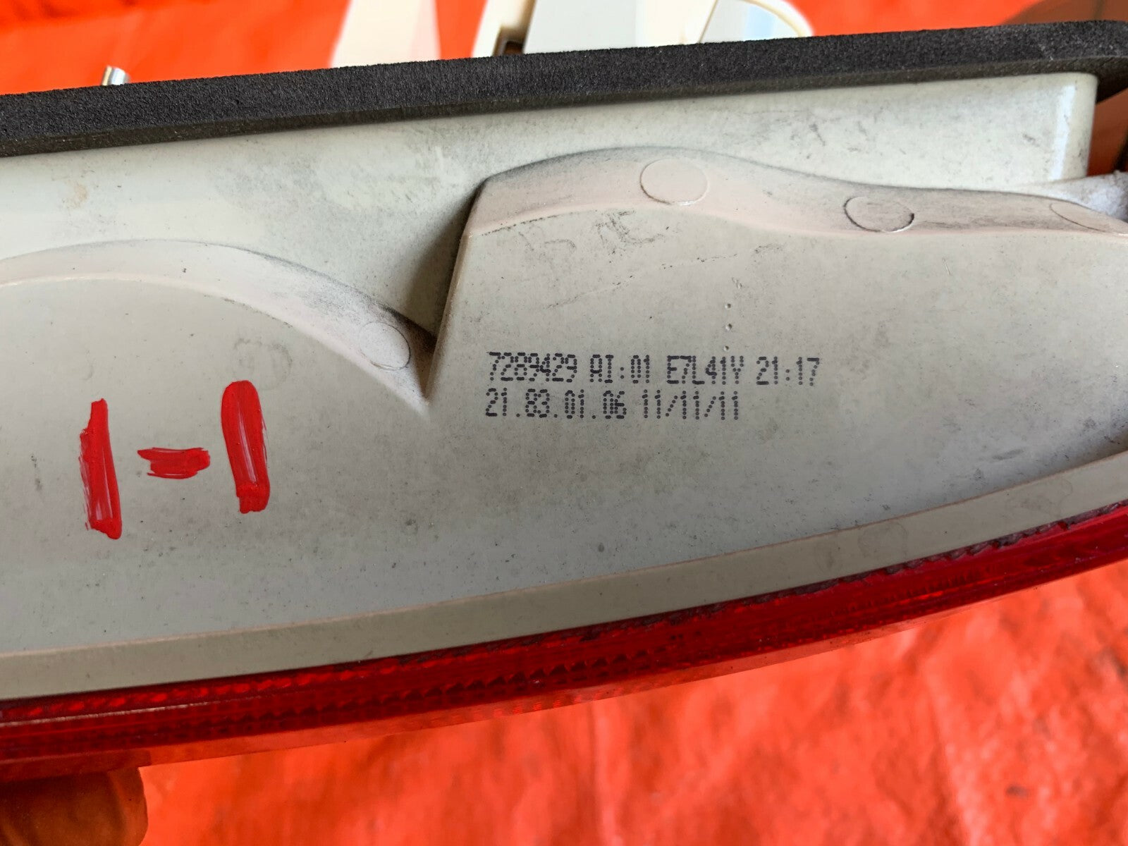 OEM 2009 2010 2011 BMW 3 SERIES SEDAN 328i 225i M3   DRIVER LEFT TAIL LIGHT LAMP9