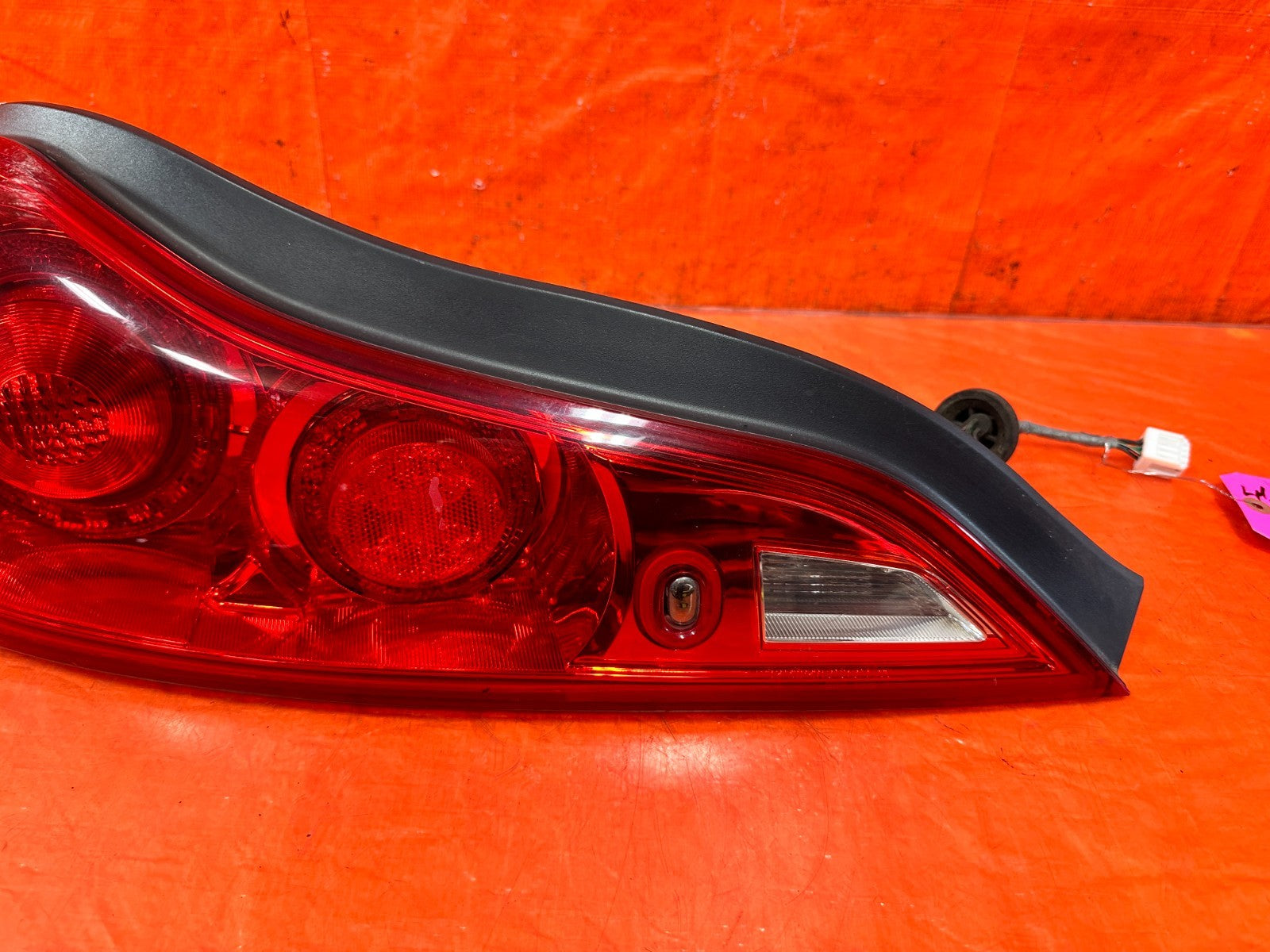 11 15 INFINITI G37 CONVERTIBLE   DRIVER LEFT TAIL LIGHT TAIL LAMP   OEM #3102