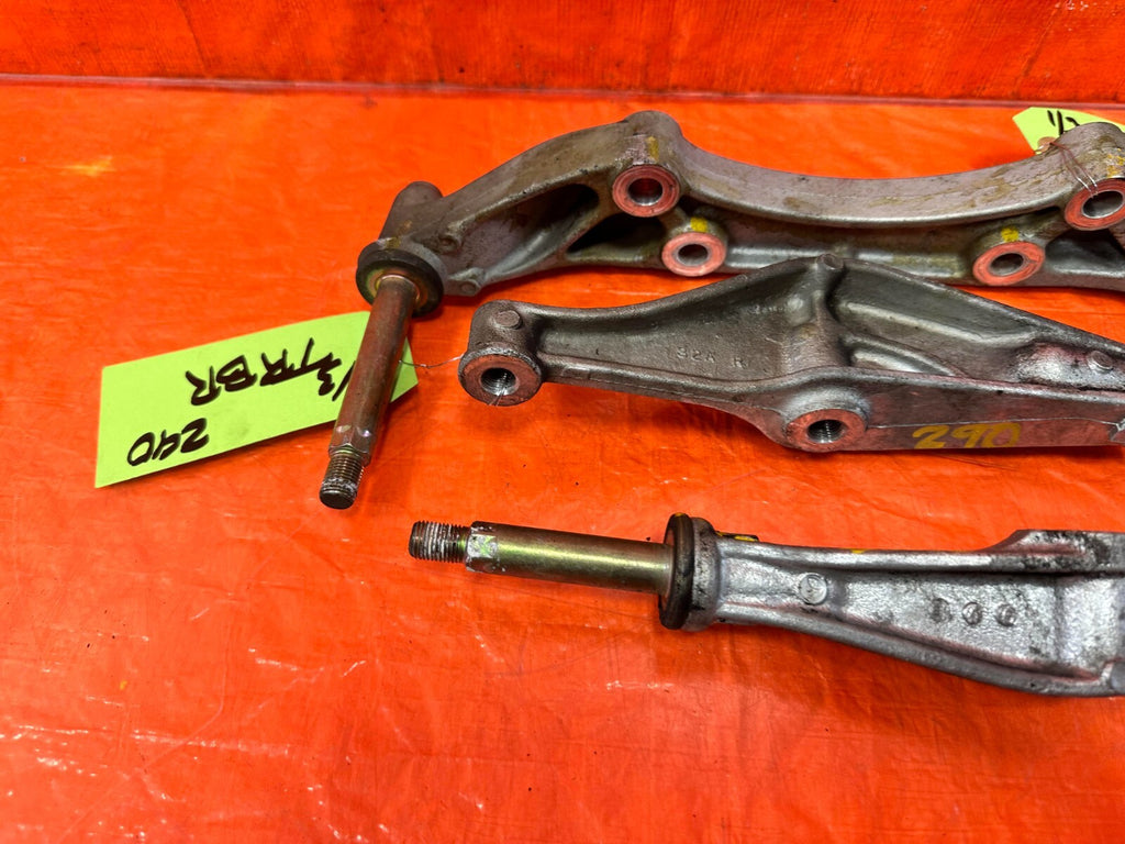 00 09 HONDA S2000   AP1 AP2 ALUMINUM DIFFERENTIAL MOUNTING BRACKETS   OEM #2902