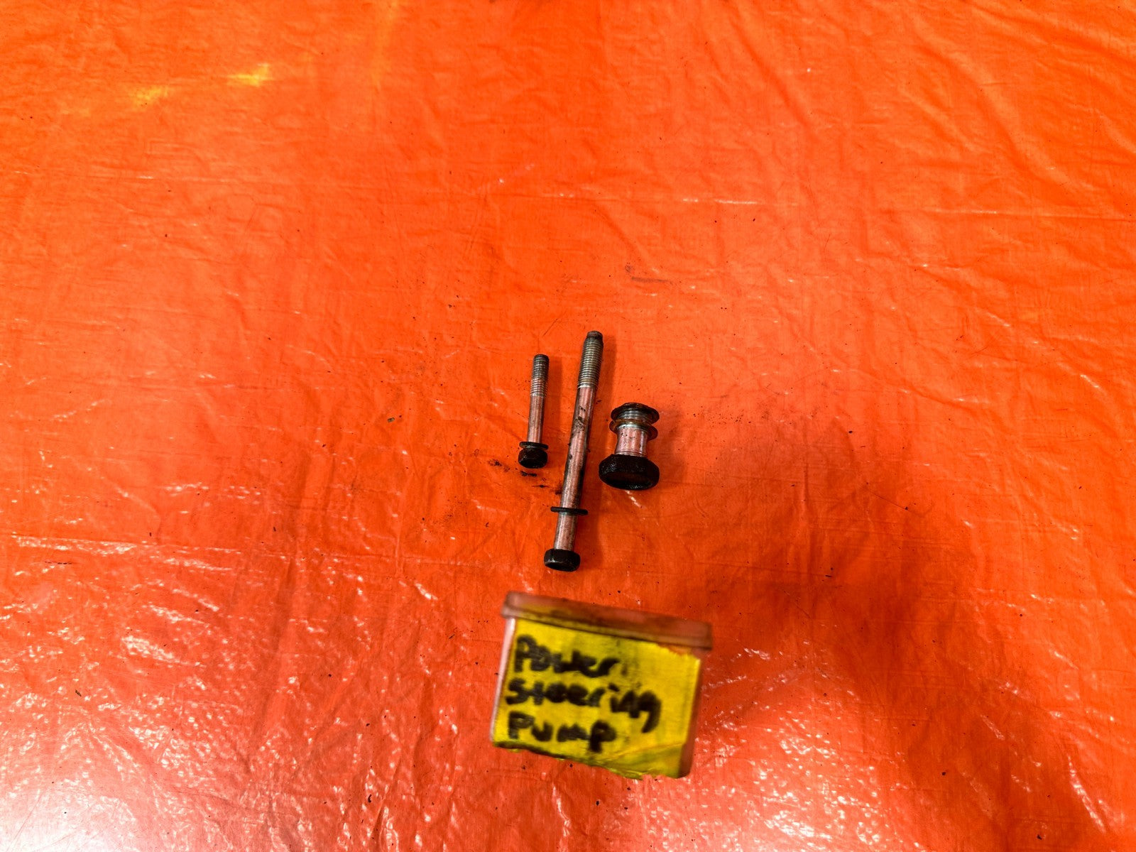 08 15 INFINITI G37 & Q60 COUPE   VQ37VHR POWER STEERING PUMP BOLTS   OEM 3200