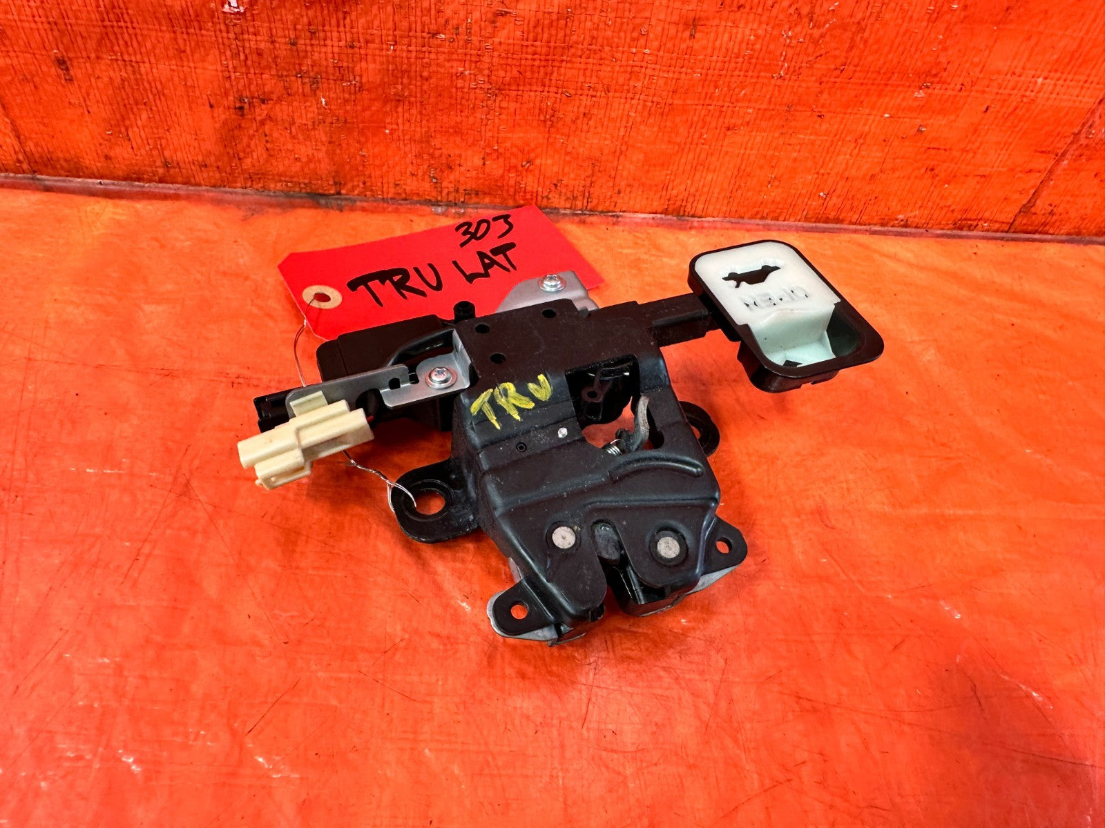 09 11 MAZDA RX8 RX 8   TRUNK LID LATCH LOCK ACTUATOR   OEM FACTORY #3032