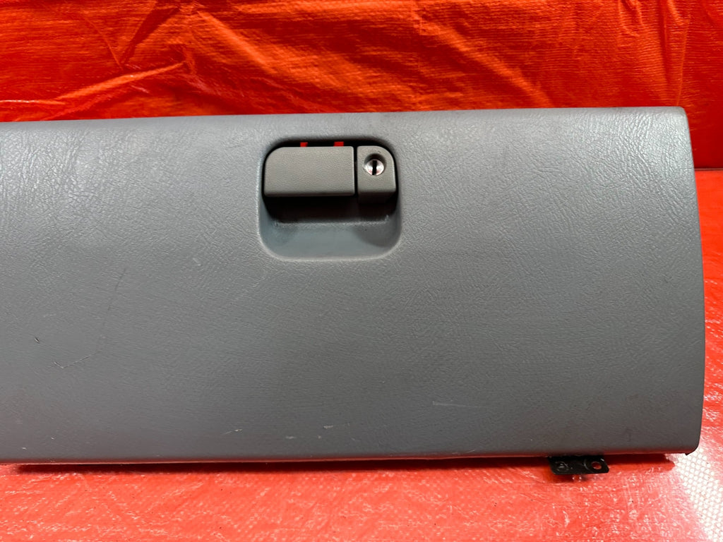95 97 HONDA ODYSSEY   GLOVE BOX ASSEMBLY   OEM FACTORY #1936