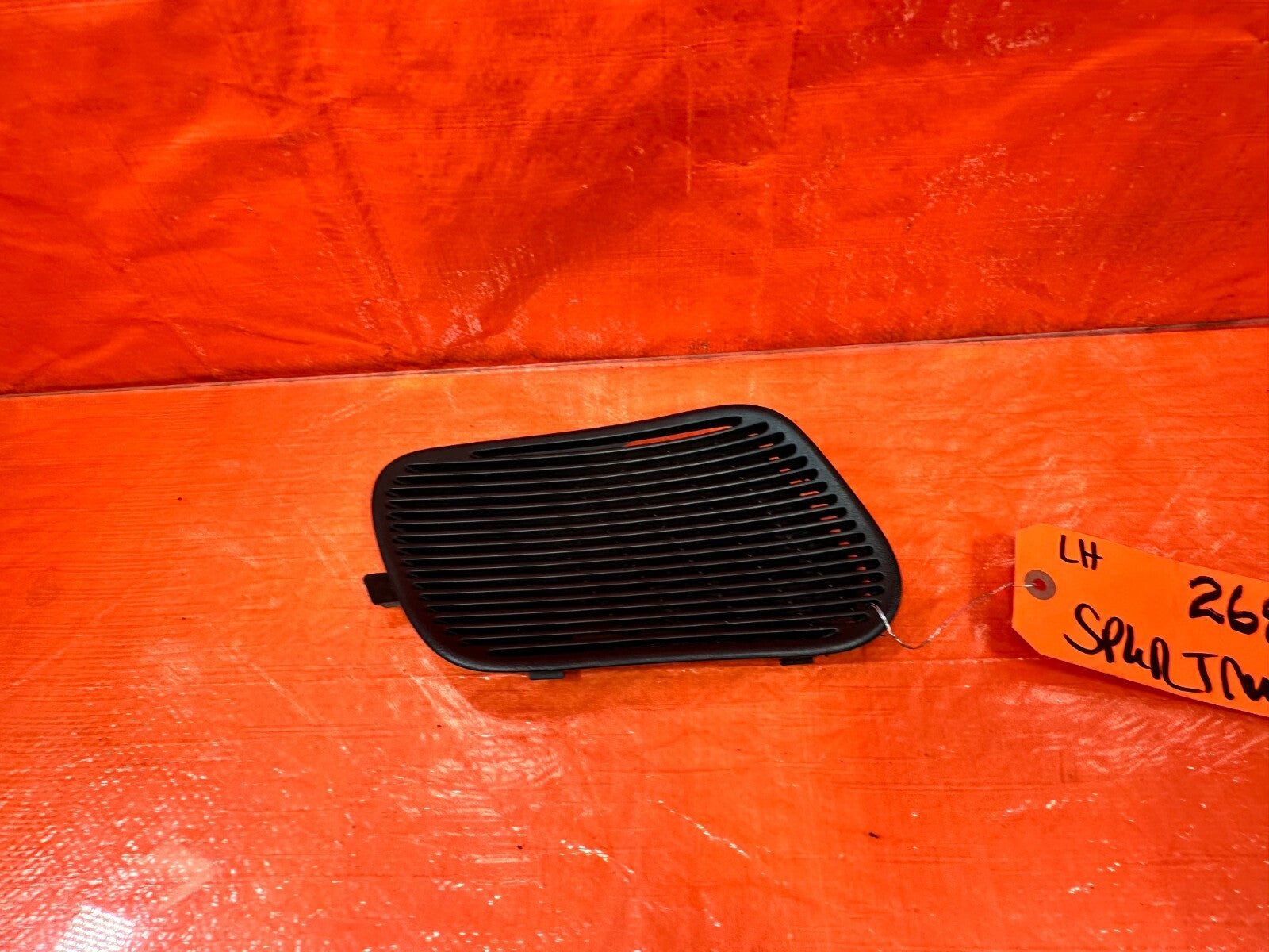 94 01 ACURA INTEGRA 2D   DRIVER LEFT REAR   SPEAKER COVER TRIM PLASTIC BLACK 2683