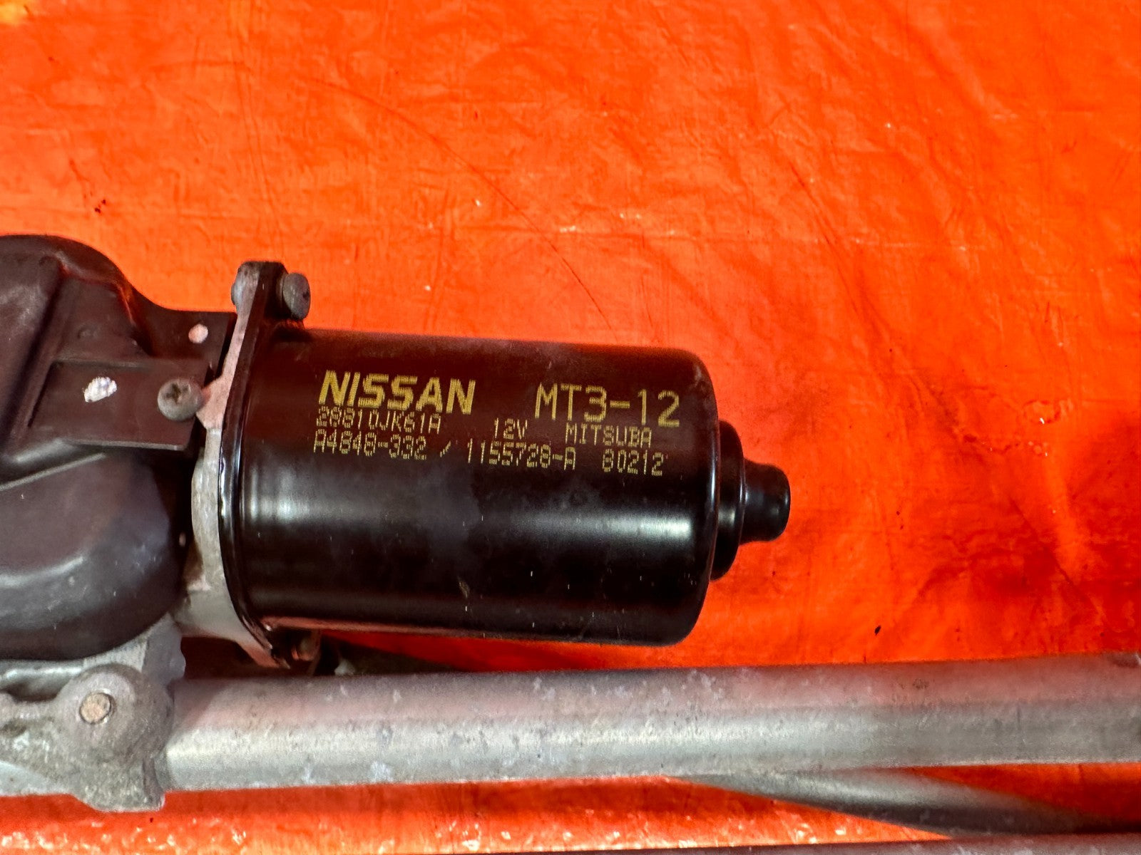08 15 INFINITI G37 & Q60    2D COUPE   WINDSHIELD WIPER MOTOR W/ LINKAGE OEM 3283