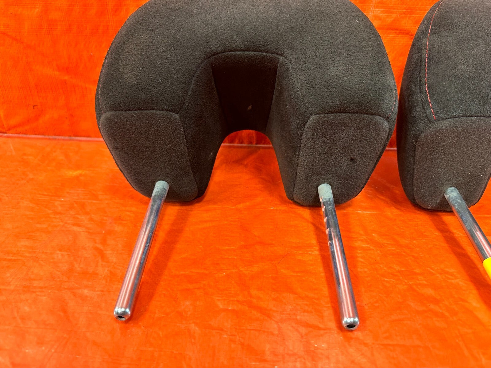 06 11 HONDA CIVIC SI   FRONT SEAT HEAD REST   LEFT & RIGHT   OEM FACTORY #2823