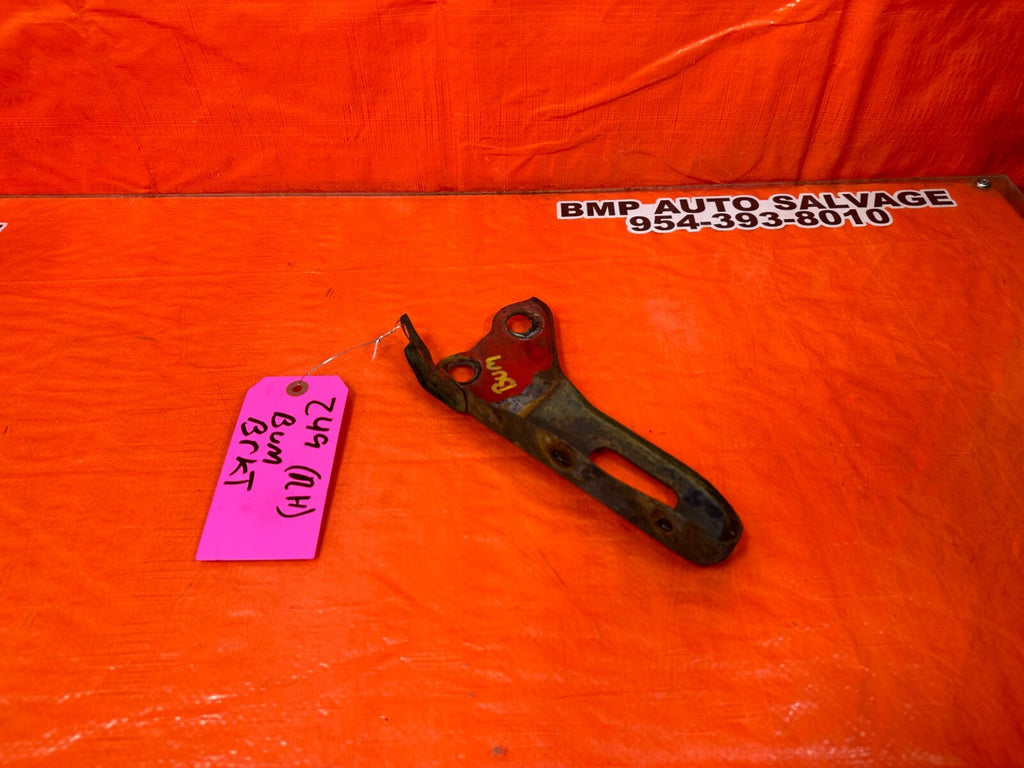95 97 TOYOTA TACOMA   PASSENGER RIGHT FRONT   2WD ONLY   BUMPER BRACKET OEM 2490