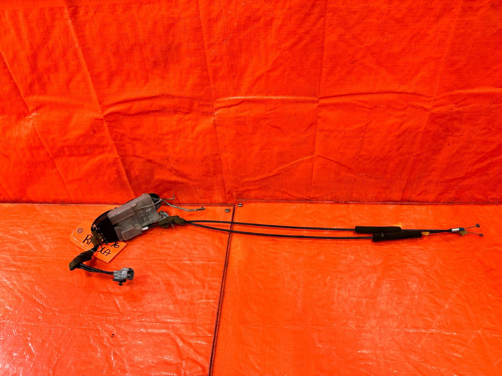 92 00 LEXUS SC300   PASSENGER RIGHT DOOR LOCK ACTUATOR LATCH   OEM #2769