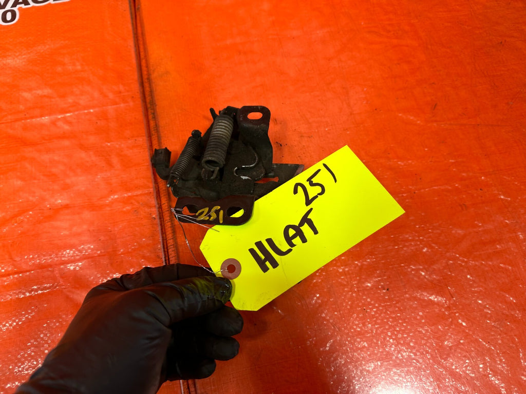 08 12 HONDA ACCORD SEDAN   HOOD LATCH LOCKING MECHANISM LOCK   OEM FACTORY #2514